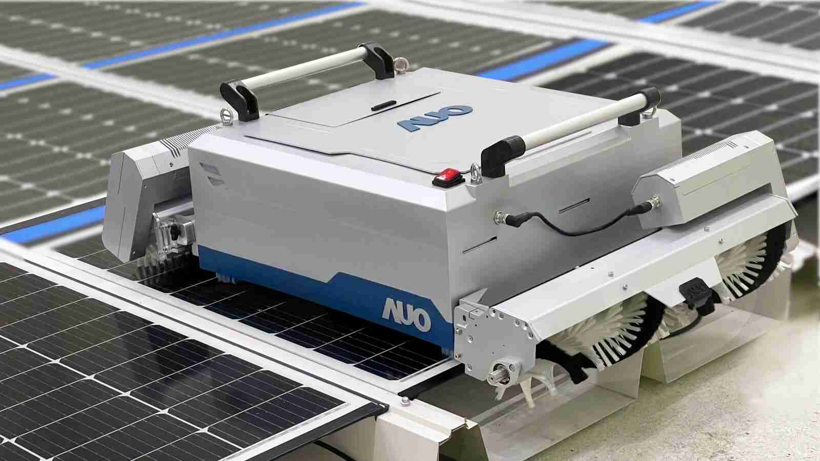 william威廉中文官网致力EPC场域技术升级，，，导入清洁机器人搭配传感器与AI数据分析，，，大幅减少维运成本